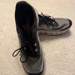 Cloudvista black, gray and white tennis shoes size 9.5W